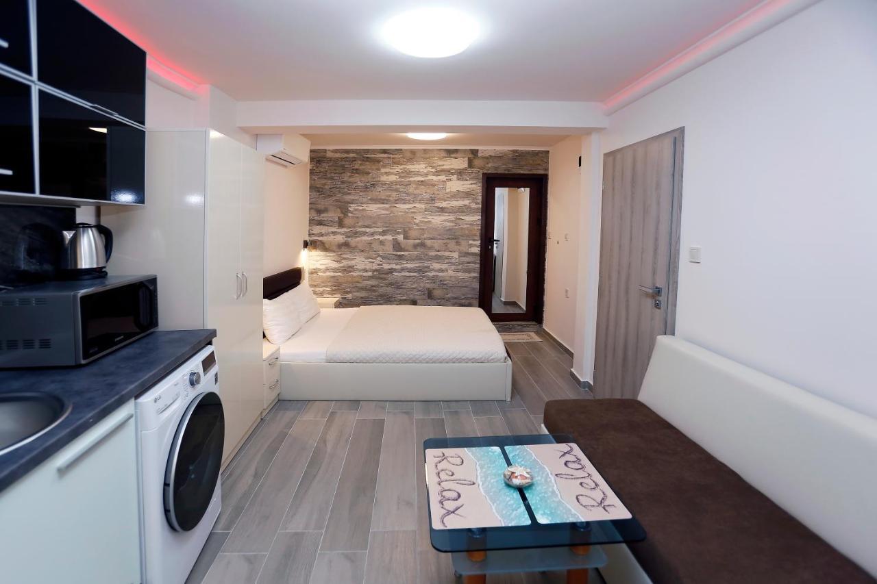 Deluxe 2 Studios City Center Burgas ภายนอก รูปภาพ