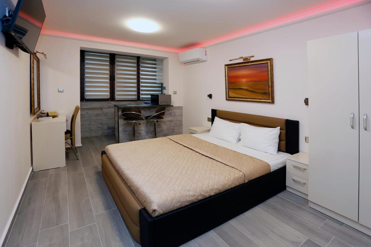 Deluxe 2 Studios City Center Burgas ภายนอก รูปภาพ