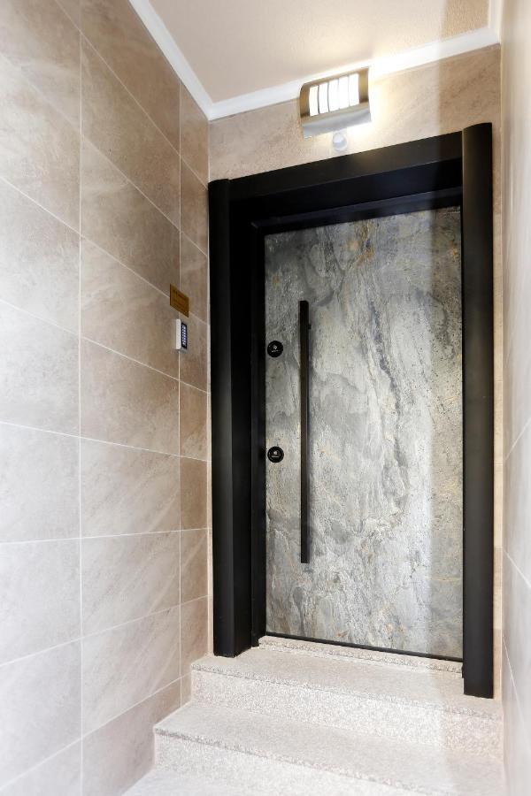 Deluxe 2 Studios City Center Burgas ภายนอก รูปภาพ